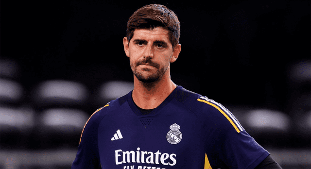 Courtois estaba cerca de volver al campo, pero sufrió otra grave lesión.   