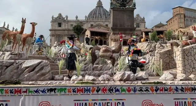 Pesebre peruano en el Vaticano.