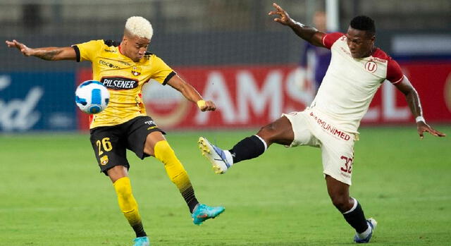 Universitario enfrentó a Barcelona SC este año en el Monumental. Foto: AFP.   