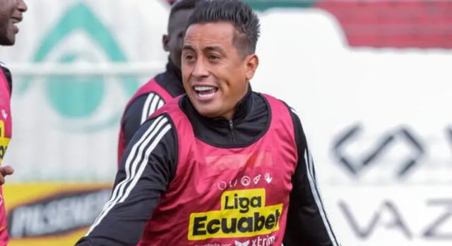 Christian Cueva empezó a demostrar su talento en Ecuador | Foto: Emelec Christian Cueva empezó a demostrar su talento en Ecuador | Foto: Emelec
