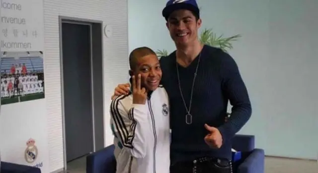 Kylian Mbappé y Cirstiano Ronaldo