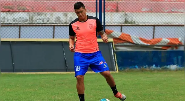 Rinaldo Cruzado lucha por el descenso con Alianza Atlético. Rinaldo Cruzado lucha por el descenso con Alianza Atlético.