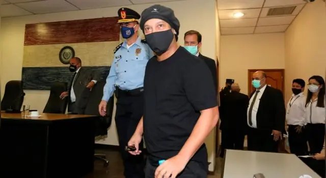 Ronaldinho preso