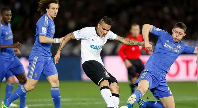 Paolo Guerrero con Corinthians en el Mundial de Clubes ante Chelsea - 2012. Foto: EFE.   