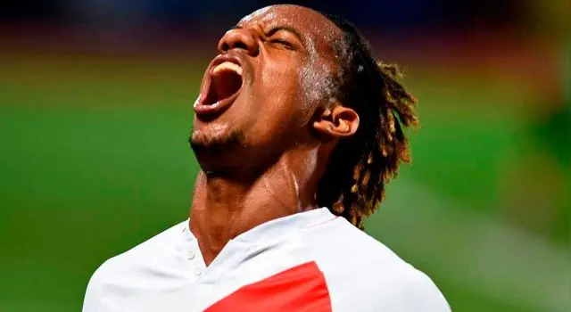 André Carrillo no jugará con Perú