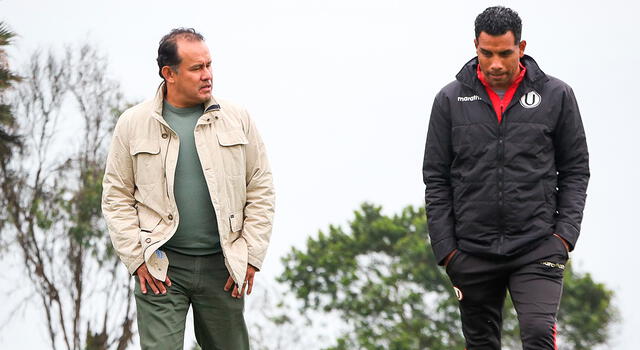 Juan Reynoso junto a Piero Alva, ambos campeones en 2009