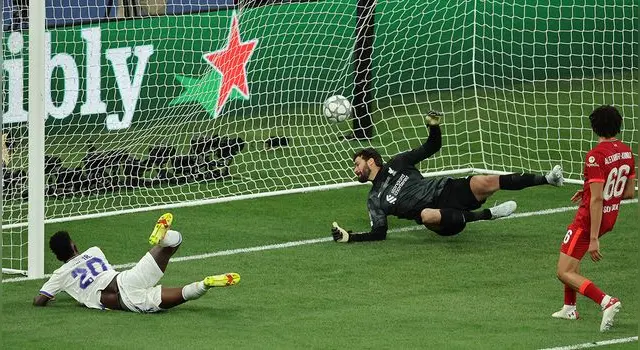 Vinicius Junior gol Liverpool Real Madrid 2022