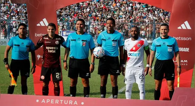 Universitario vs Deportivo Municipal