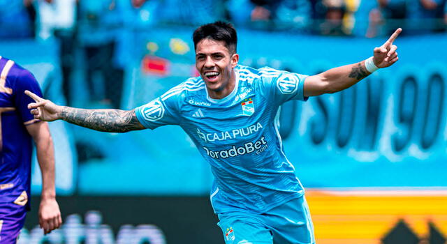 Santiago González