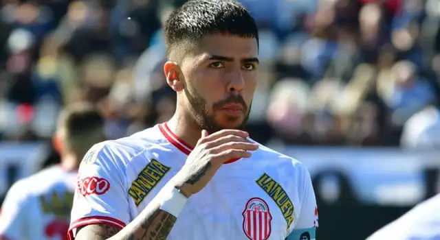 Iván Tapia, volante de Barracas Central  