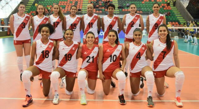 Selección de voley en Sudamericano. (Foto: FPV)