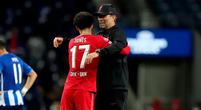 Jürgen Klopp es uno de los mejores entrenadores del mundo por su gran campaña con Liverpool. Foto: EFE Jürgen Klopp es uno de los mejores entrenadores del mundo por su gran campaña con Liverpool. Foto: EFE