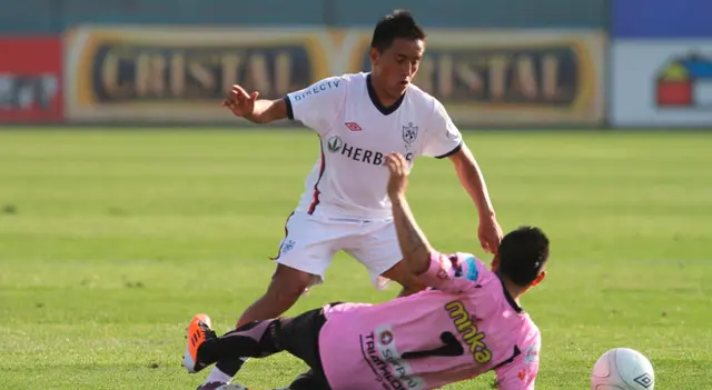 Christian Cueva inició su carrera en la Universidad San Martín. Christian Cueva inició su carrera en la Universidad San Martín.
