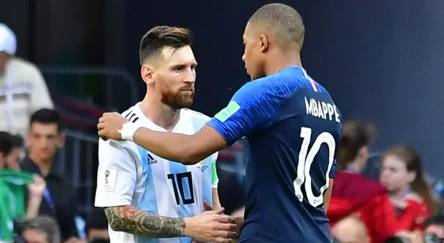 Mbappé vs. Messi Mbappé vs. Messi