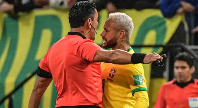 Roberto Tobar y su episodio con Neymar Roberto Tobar y su episodio con Neymar