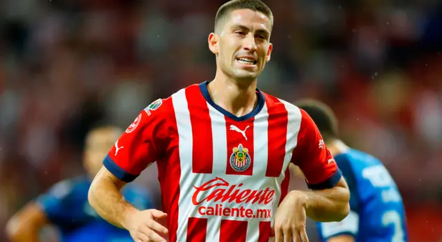 Santiago Ormeño Chivas