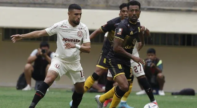 Universitario vs Cantolao