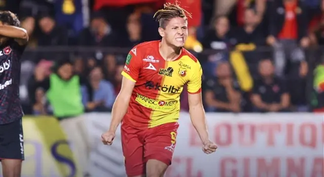 El mexicano José Godínez es el goleador de Herediano.   