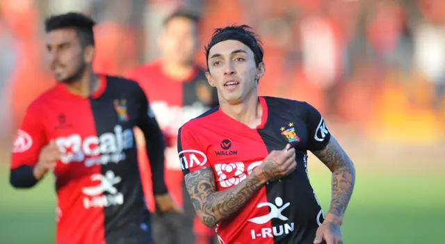 Omar Fernández celebrando un gol con FBC Melgar - FOTO: Archivo GLRP Omar Fernández celebrando un gol con FBC Melgar - FOTO: Archivo GLRP
