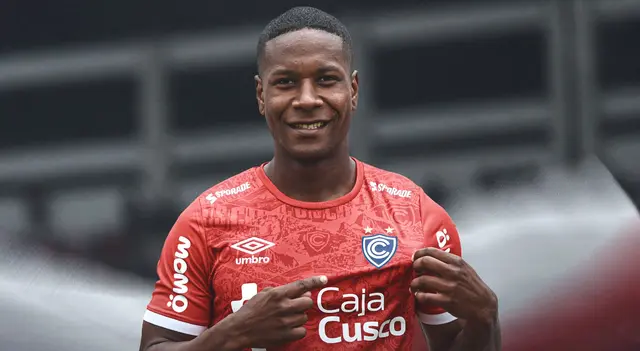 Adrián Ascues