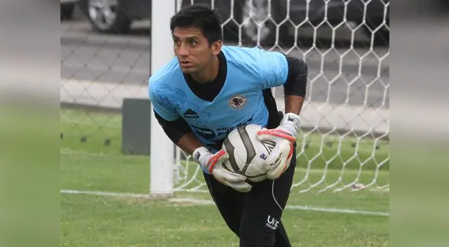 Jesús Cisneros juega en el León de Huánuco. 
