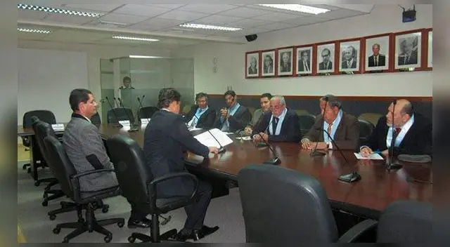 Víctor Hugo Carrillo presentado su informa ante la Comisión de Justicia de la ADFP. Víctor Hugo Carrillo presentado su informa ante la Comisión de Justicia de la ADFP.