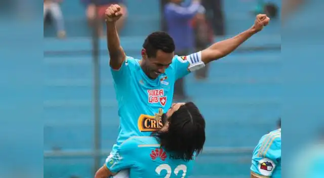 Sporting Cristal vs. UTC: Con golazo de Carlos Lobatón y Sergio Blanco ganan los rimenses. Sporting Cristal vs. UTC: Con golazo de Carlos Lobatón y Sergio Blanco ganan los rimenses.