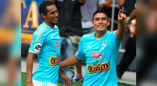Sporting Cristal vs. UTC: Carlos Lobatón e Irven Ávila celebran los goles de rimenses. Sporting Cristal vs. UTC: Carlos Lobatón e Irven Ávila celebran los goles de rimenses.