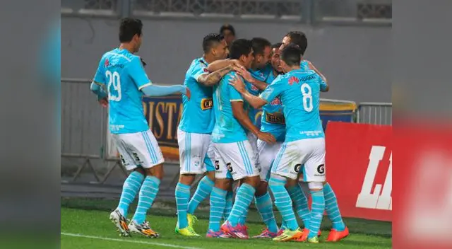 Sporting Cristal vs. Universitario: Celestes ganaron 3-0 Sporting Cristal vs. Universitario: Celestes ganaron 3-0
