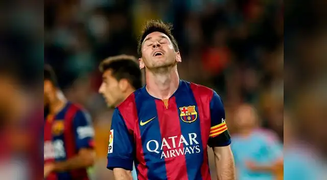 Lionel Messi se lamenta tras un gol perdido.