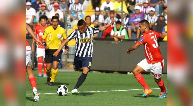 Alianza Lima vs. Cienciano: Christian Cueva saca el zapatazo imposible para Diego Morales. Alianza Lima vs. Cienciano: Christian Cueva saca el zapatazo imposible para Diego Morales.