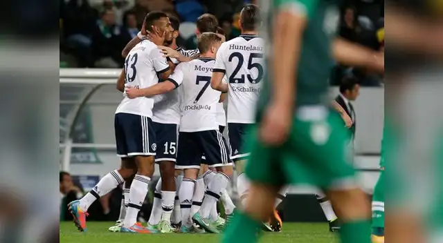 Sporting Lisboa vs. Schalke 04: Chupo-Moting celebra el gol del Schalke.