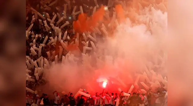 River Plate vs. Boca Juniors: El recibimiento de la hinchada 'millonaria' fue apoteósica. River Plate vs. Boca Juniors: El recibimiento de la hinchada 'millonaria' fue apoteósica.