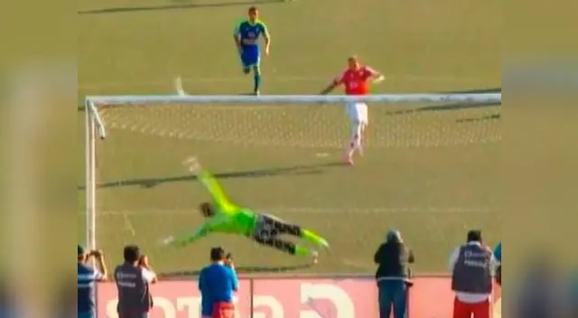 Juan Aurich vs. Sporting Cristal: Édgar Balbuena y el penal mal pateado ante Diego Penny Juan Aurich vs. Sporting Cristal: Édgar Balbuena y el penal mal pateado ante Diego Penny