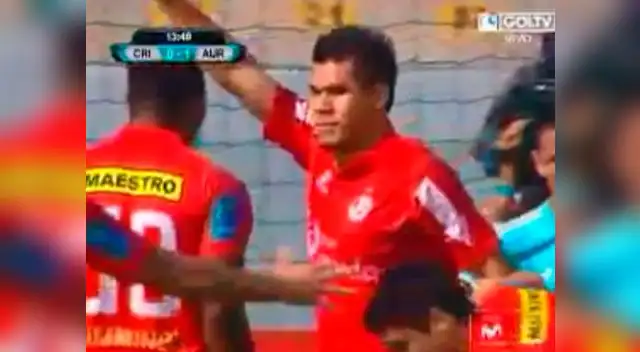 "Charapa" le da el triunfo al cuadro del "Ciclón" "Charapa" le da el triunfo al cuadro del "Ciclón"