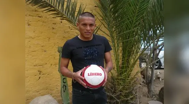 El "Cholito" Sotil jugará en el Deportivo Municipal por todo el 2015 El "Cholito" Sotil jugará en el Deportivo Municipal por todo el 2015