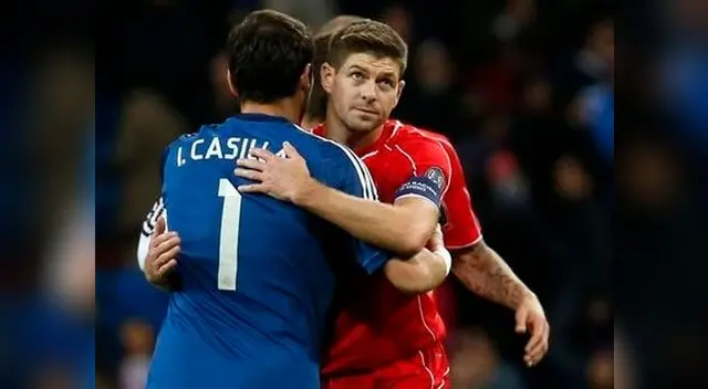 Steven Gerrad e Iker Casillas, futbolistas emblema del Liverpool y Real Madrid. Steven Gerrad e Iker Casillas, futbolistas emblema del Liverpool y Real Madrid.