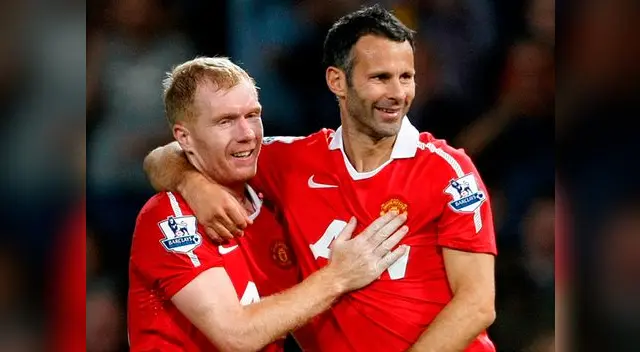 Paul Scholes y Ryan Giggs, dos futbolistas que hicieron historia en el Manchester United con Sir Alex Ferguson. Paul Scholes y Ryan Giggs, dos futbolistas que hicieron historia en el Manchester United con Sir Alex Ferguson.