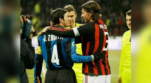 Javier Zanetti y Paolo Maldini, históricos capitanes del Inter y AC Milán. Javier Zanetti y Paolo Maldini, históricos capitanes del Inter y AC Milán.
