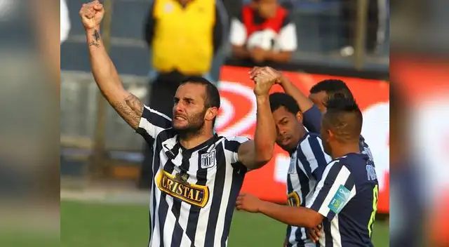 Alianza Lima vs. Fénix: íntimos se miden hoy ante 'charrúas' en la "Noche del Juramento Blanquiazul" Alianza Lima vs. Fénix: íntimos se miden hoy ante 'charrúas' en la "Noche del Juramento Blanquiazul"