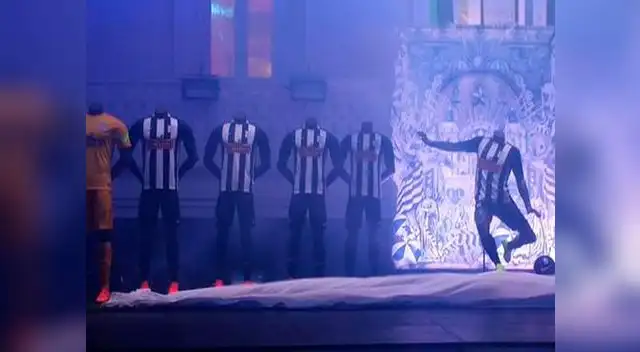 Alianza Lima presentó también cuál será su camiseta alterna.