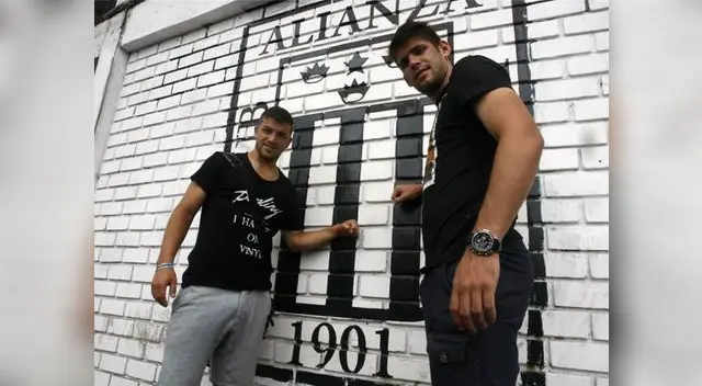 Gabriel Costa y Marcos Miers apuntan a ser los líderes futbolísticos de este Alianza Lima 2015. Gabriel Costa y Marcos Miers apuntan a ser los líderes futbolísticos de este Alianza Lima 2015.