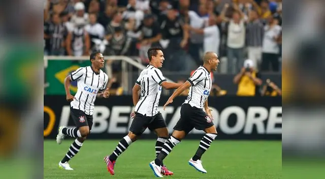 Corinthians vs. Once Caldas: Paolo Guerrero fue expulsado 