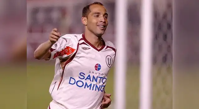Universitario: Candelo fue vital en el título del Apertura 2008 con los 'cremas'. Universitario: Candelo fue vital en el título del Apertura 2008 con los 'cremas'.