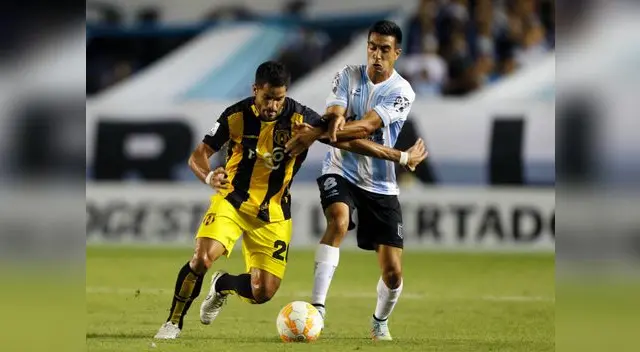 Racing de Avellaneda venció 4-1 a Guaraní en Argentina por el Grupo 8. Racing de Avellaneda venció 4-1 a Guaraní en Argentina por el Grupo 8.