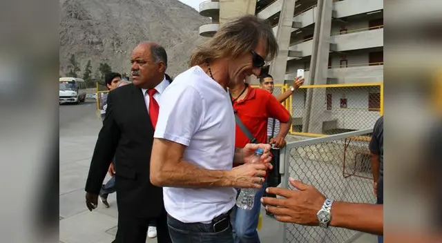 Ricardo Gareca llegó al Monumental para ver el triunfo entre Universitario sobre Alianza Atlético Ricardo Gareca llegó al Monumental para ver el triunfo entre Universitario sobre Alianza Atlético