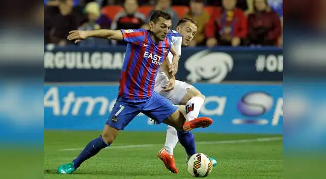 Liga BBVA: David Barral, juega en el Levante y ha marcado 10 goles. 