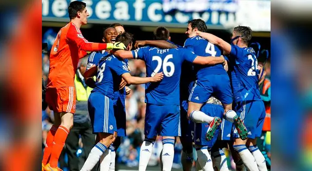 Chelsea logró el título de la Premier League después de cinco años y fue gracias a un gol de Eden Hazard. Chelsea logró el título de la Premier League después de cinco años y fue gracias a un gol de Eden Hazard.