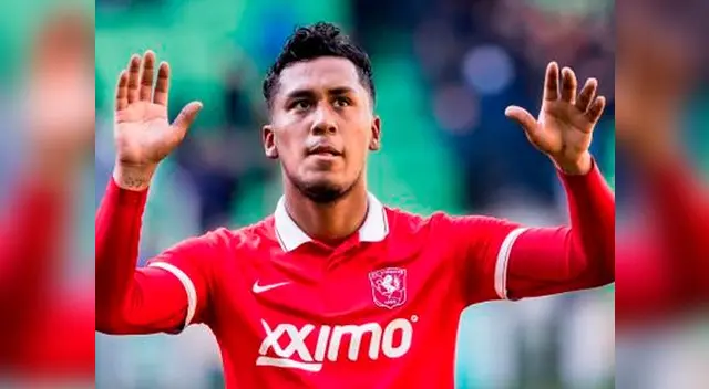 Renato Tapia juega en el Twente desde mediados de 2013.
