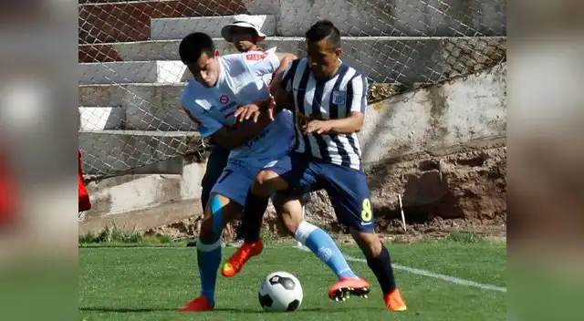 Alianza Lima le ganó dos partidos, empató uno y perdió el otro ante Real Garcilaso en 2014. Alianza Lima le ganó dos partidos, empató uno y perdió el otro ante Real Garcilaso en 2014.